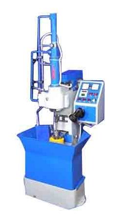 Honing machine